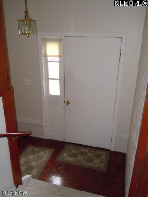 21863 Louis Road Bedford, OH 44146 - Photo 2 of 25 Main house foyer entry