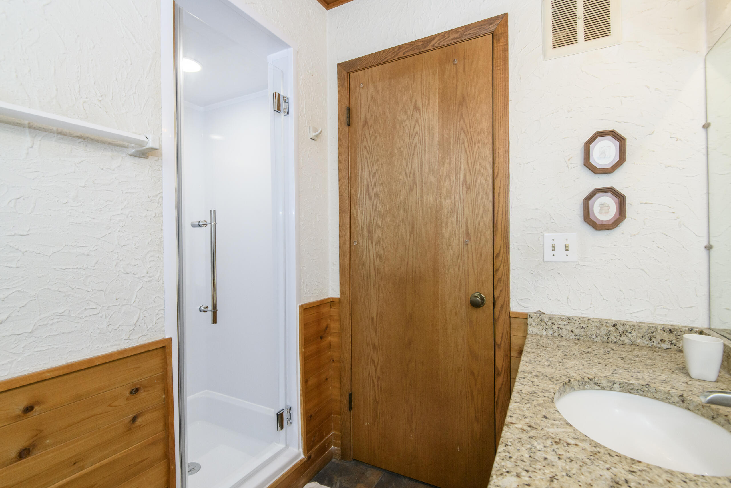 S78W31428 Sugden Road Mukwonago, WI 53149 - Photo 20 of 42 Primary Bath with Shower