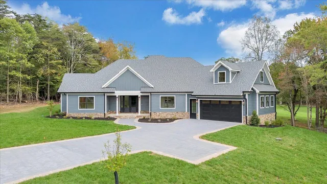 $1,159,000 | 31 Flagstick Court, Penhook, VA 24137