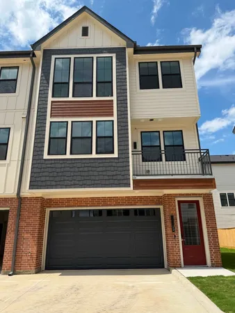 $2,429 | 17318 North Eldridge Parkway, Unit 1008, Tomball, TX 77377