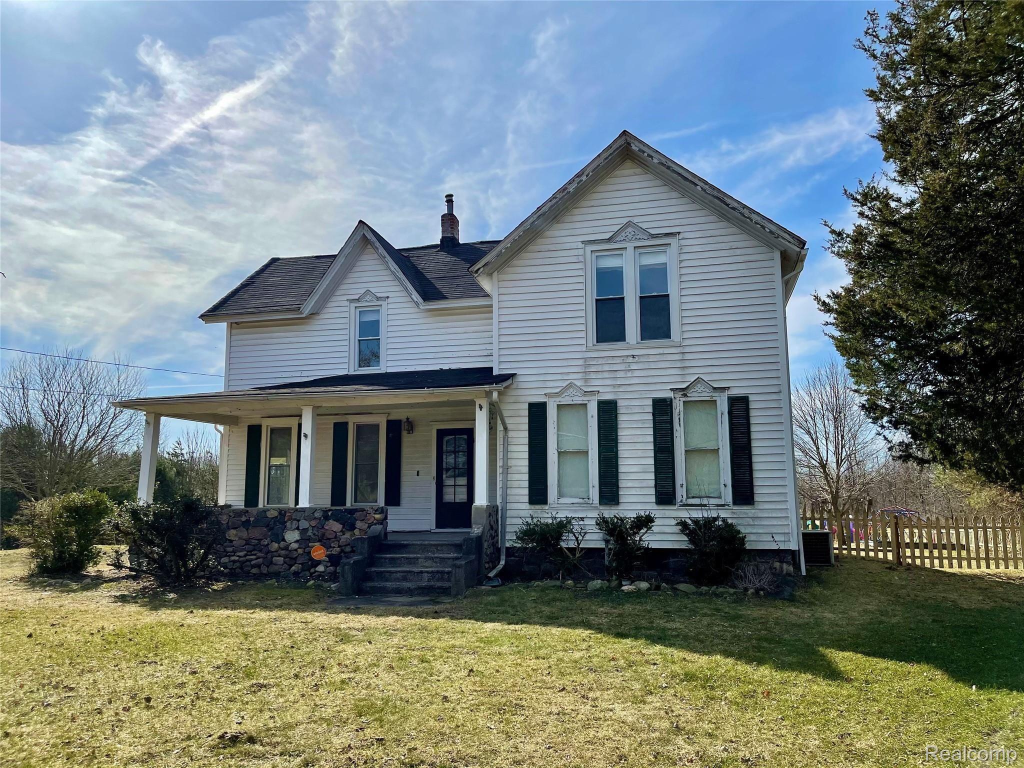 3427 West Carpenter Road Flint, MI 48504 - Photo 1 of 22 IMG_0761.JPG