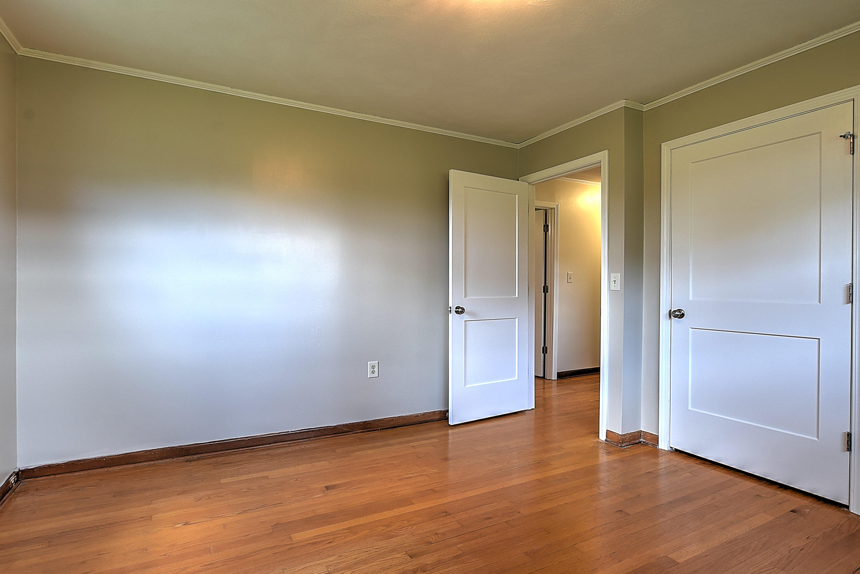 915 Meadowbrook Road Afton, TN 37616 - Photo 23 of 62 915 Meadowbrook-23