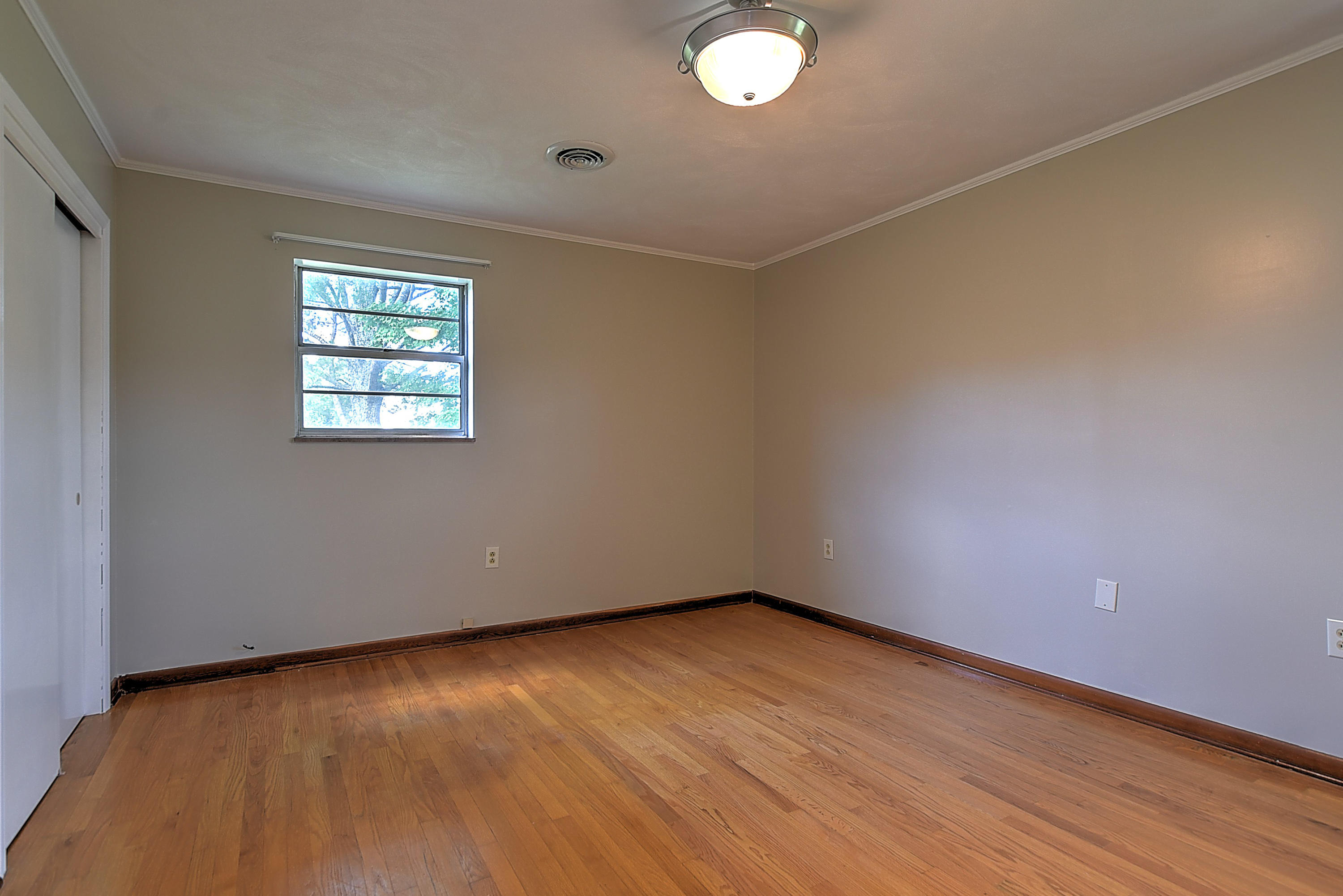 915 Meadowbrook Road Afton, TN 37616 - Photo 24 of 62 915 Meadowbrook-24