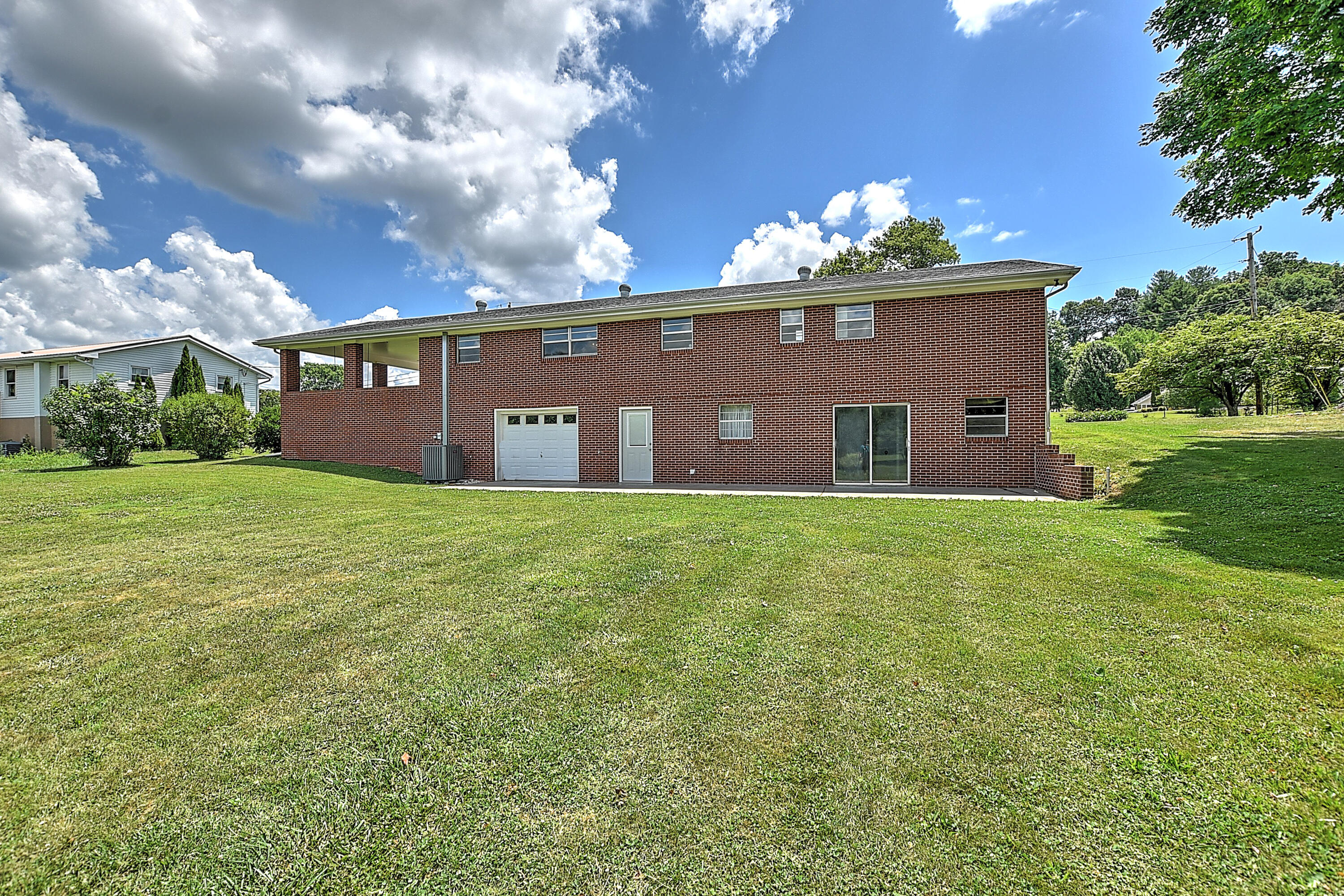 915 Meadowbrook Road Afton, TN 37616 - Photo 39 of 62 915 Meadowbrook-39