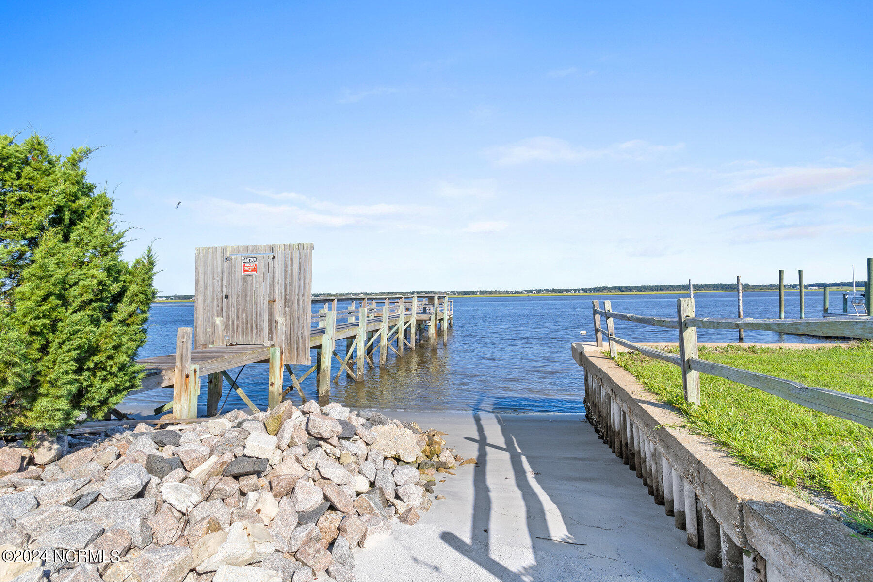 1123 Canady Avenue Topsail Beach, NC 28445 - Photo 18 of 33 031_r6_0438_42