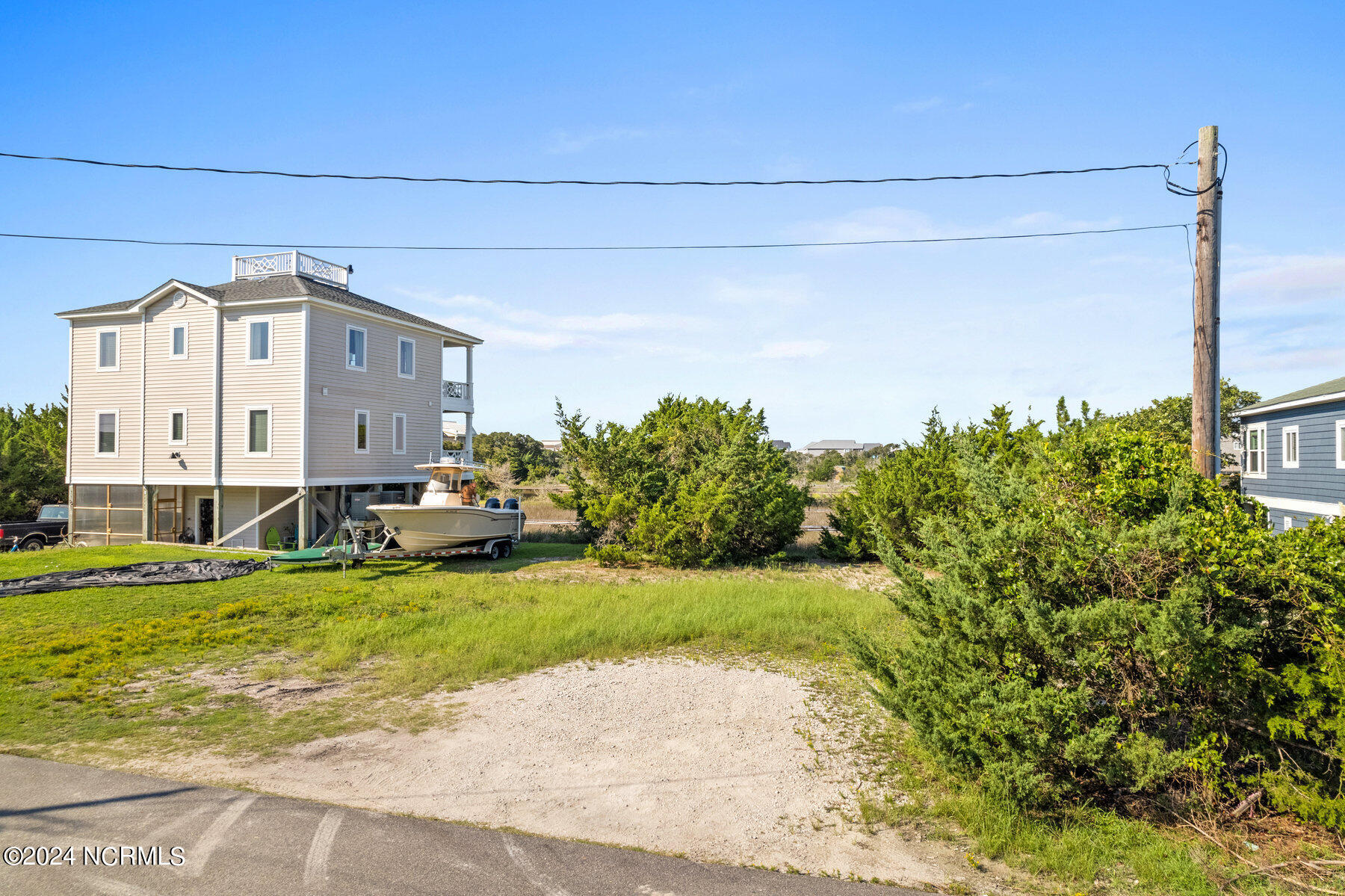 1123 Canady Avenue Topsail Beach, NC 28445 - Photo 2 of 33 002_dji_0468_640