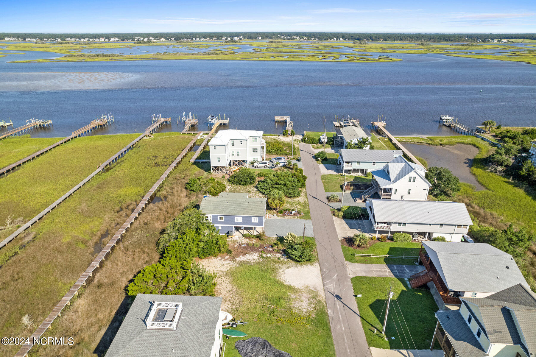 1123 Canady Avenue Topsail Beach, NC 28445 - Photo 7 of 33 007_dji_0493_721