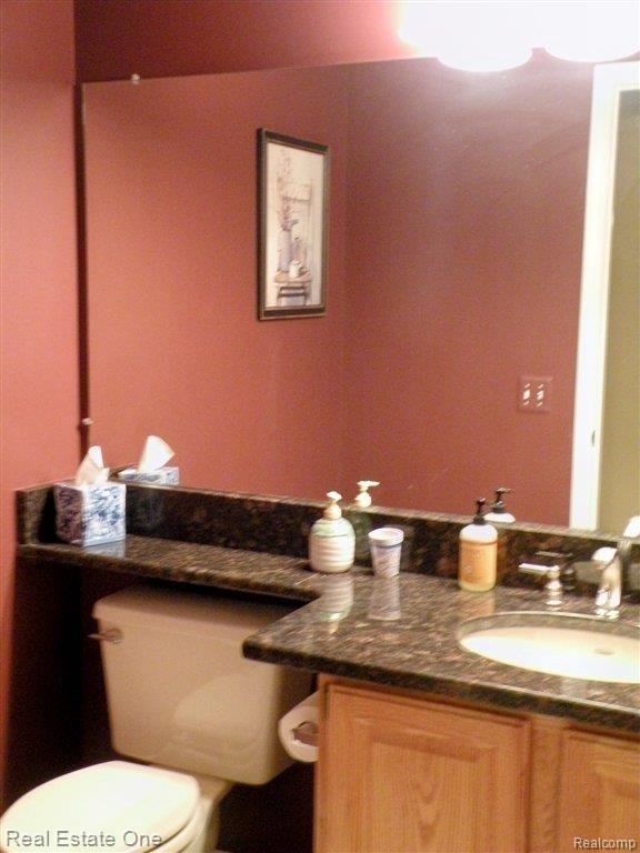 1059 Bluebird Drive Rochester, MI 48307 - Photo 9 of 24 DSCN9781.jpg