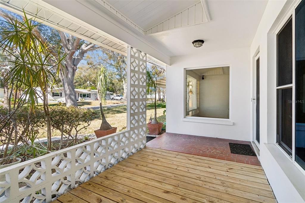 1507 Winding Way West Clearwater, FL 33764 - Photo 7 of 77