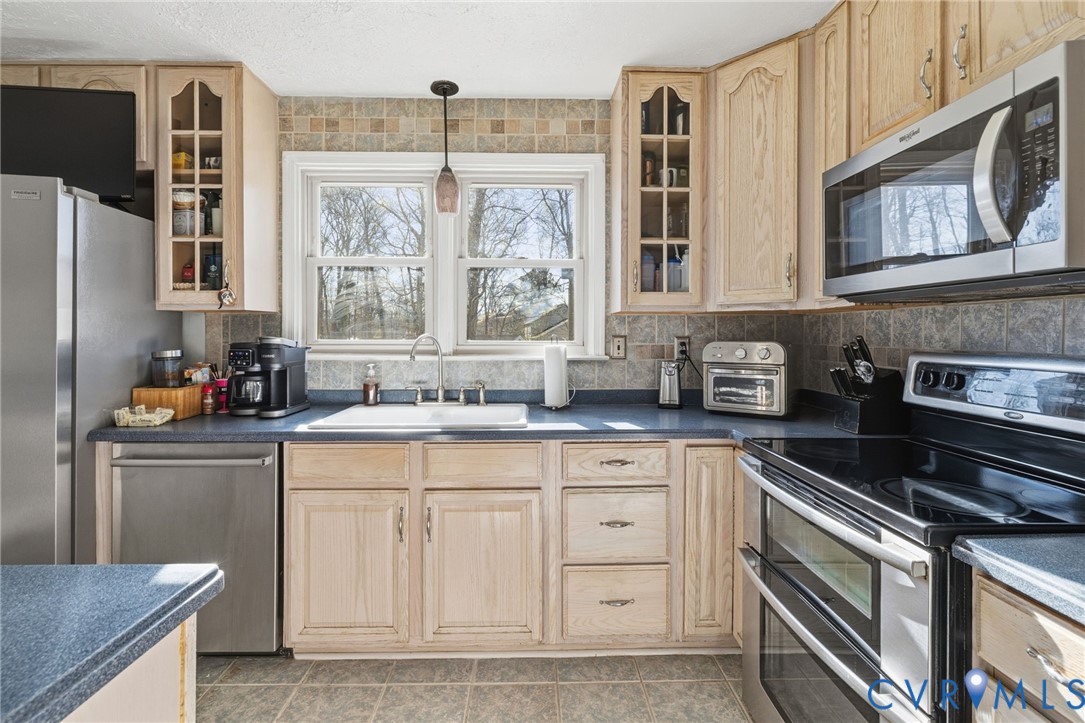 550 Aldersmead Road North Chesterfield, VA 23236 - Photo 11 of 25