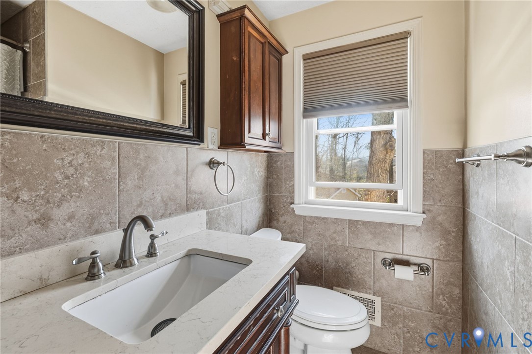 550 Aldersmead Road North Chesterfield, VA 23236 - Photo 18 of 25