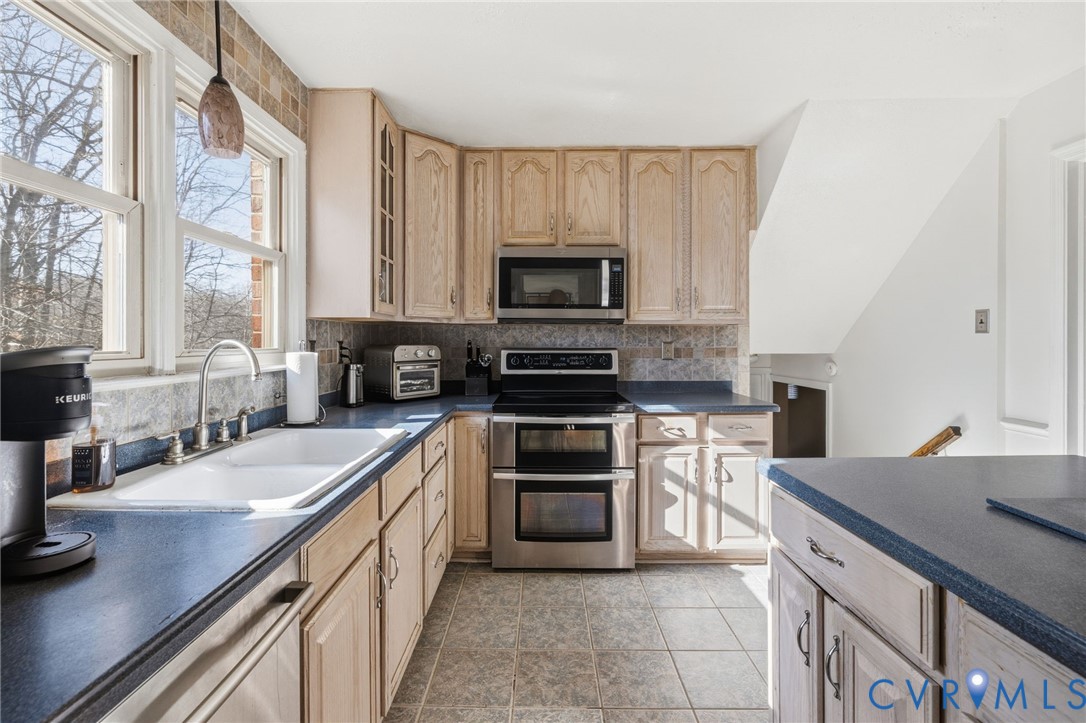 550 Aldersmead Road North Chesterfield, VA 23236 - Photo 9 of 25