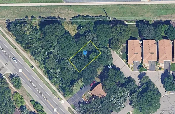$83,999 | 11110 Cottonwood Street Northwest, Coon Rapids, MN 55448