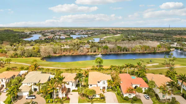 $2,699,000 | 167 Rosalia Court, Jupiter, FL 33478