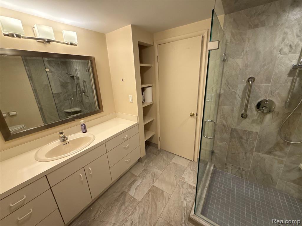 1429 Quarton Road Birmingham, MI 48009 - Photo 37 of 51