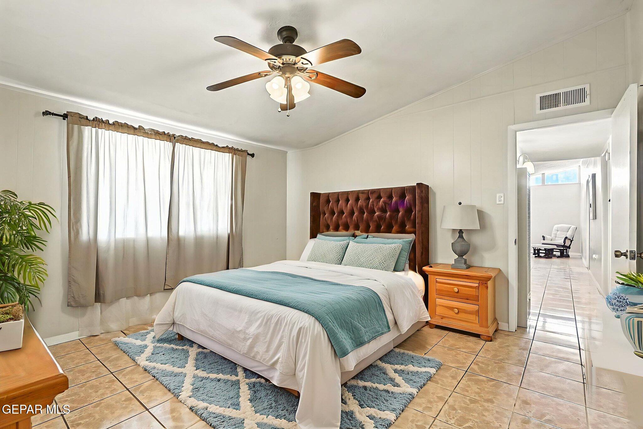 151 Aspen Road El Paso, TX 79915 - Photo 26 of 35 26-web-or-mls-IMG_9765 virtually staged