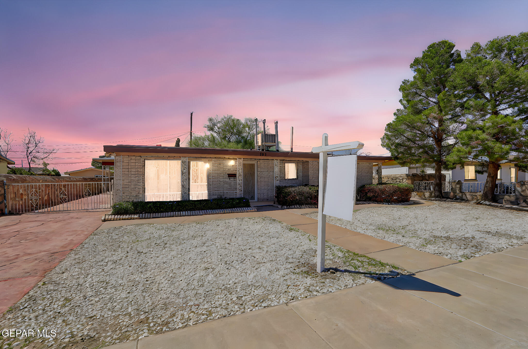 151 Aspen Road El Paso, TX 79915 - Photo 6 of 35 6-web-or-mls-IMG_9655 day to dusk