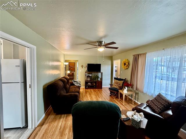 2359 Valley Forge Road Colorado Springs, CO 80907 - Photo 9 of 33 Gallery Image 9