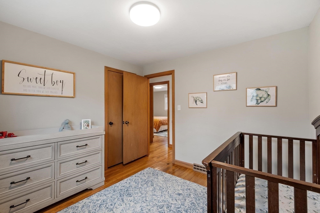 23 Monument Hill Road Chelmsford, MA 01824 - Photo 26 of 33