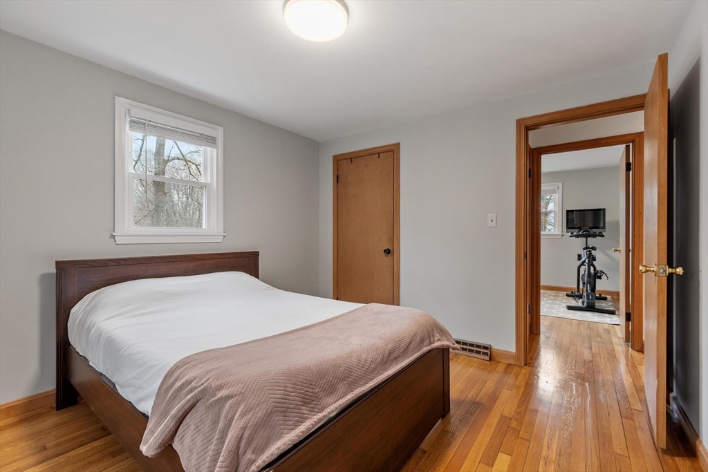 23 Monument Hill Road Chelmsford, MA 01824 - Photo 30 of 33