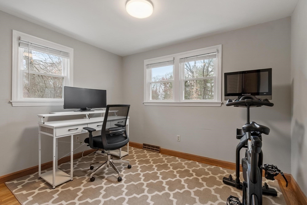 23 Monument Hill Road Chelmsford, MA 01824 - Photo 31 of 33