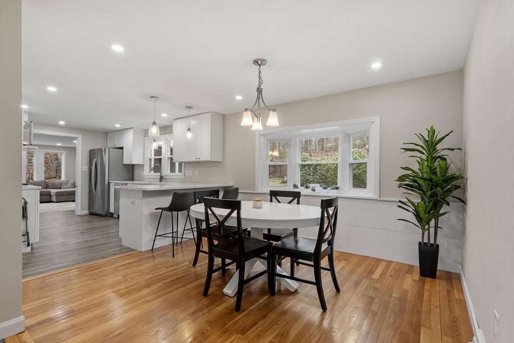 23 Monument Hill Road Chelmsford, MA 01824 - Photo 6 of 33