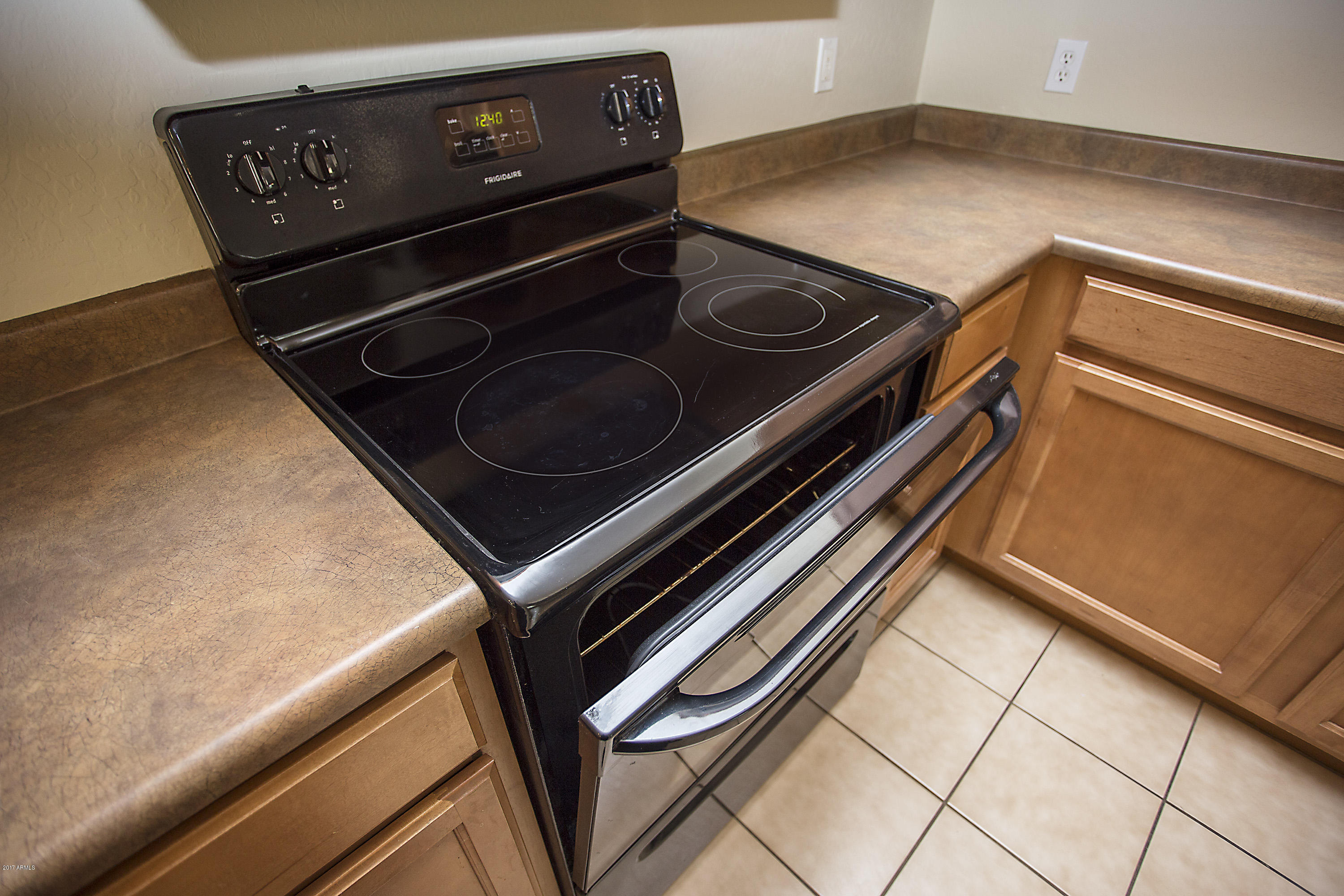 2150 East Bell Road, Unit 1128 Phoenix, AZ 85022 - Photo 16 of 43 37