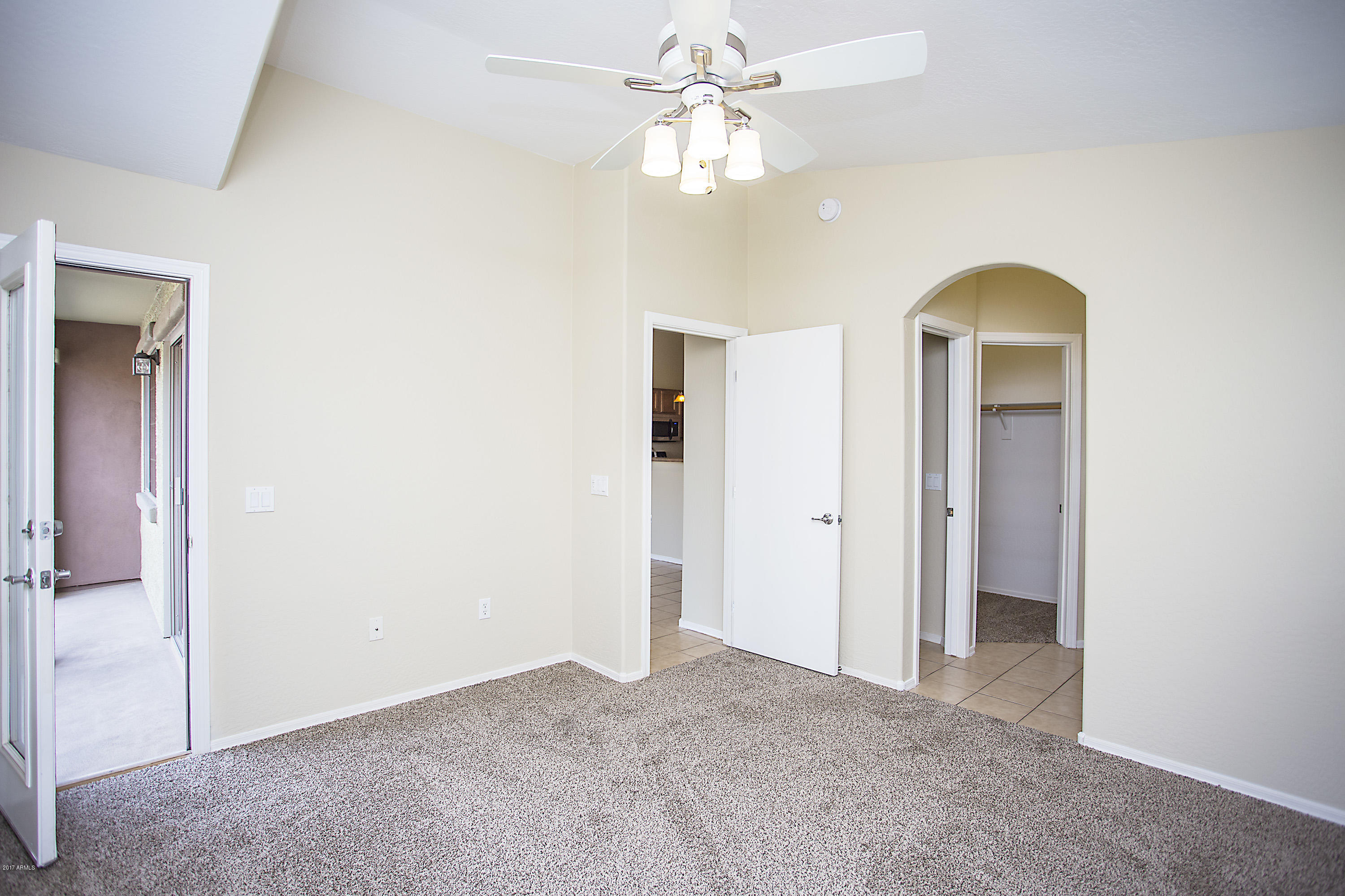 2150 East Bell Road, Unit 1128 Phoenix, AZ 85022 - Photo 32 of 43 32