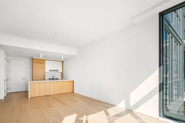$6,900 | 22-18 Jackson Avenue, Unit 1010 | Long Island City