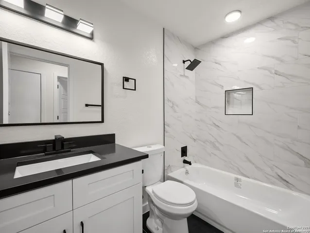 $249,900 | 822 Robinair Drive, San Antonio, TX 78245