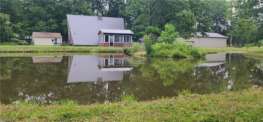 6699 Howard Road Williamsfield, OH 44093 - Photo 2 of 31 Details with a water view