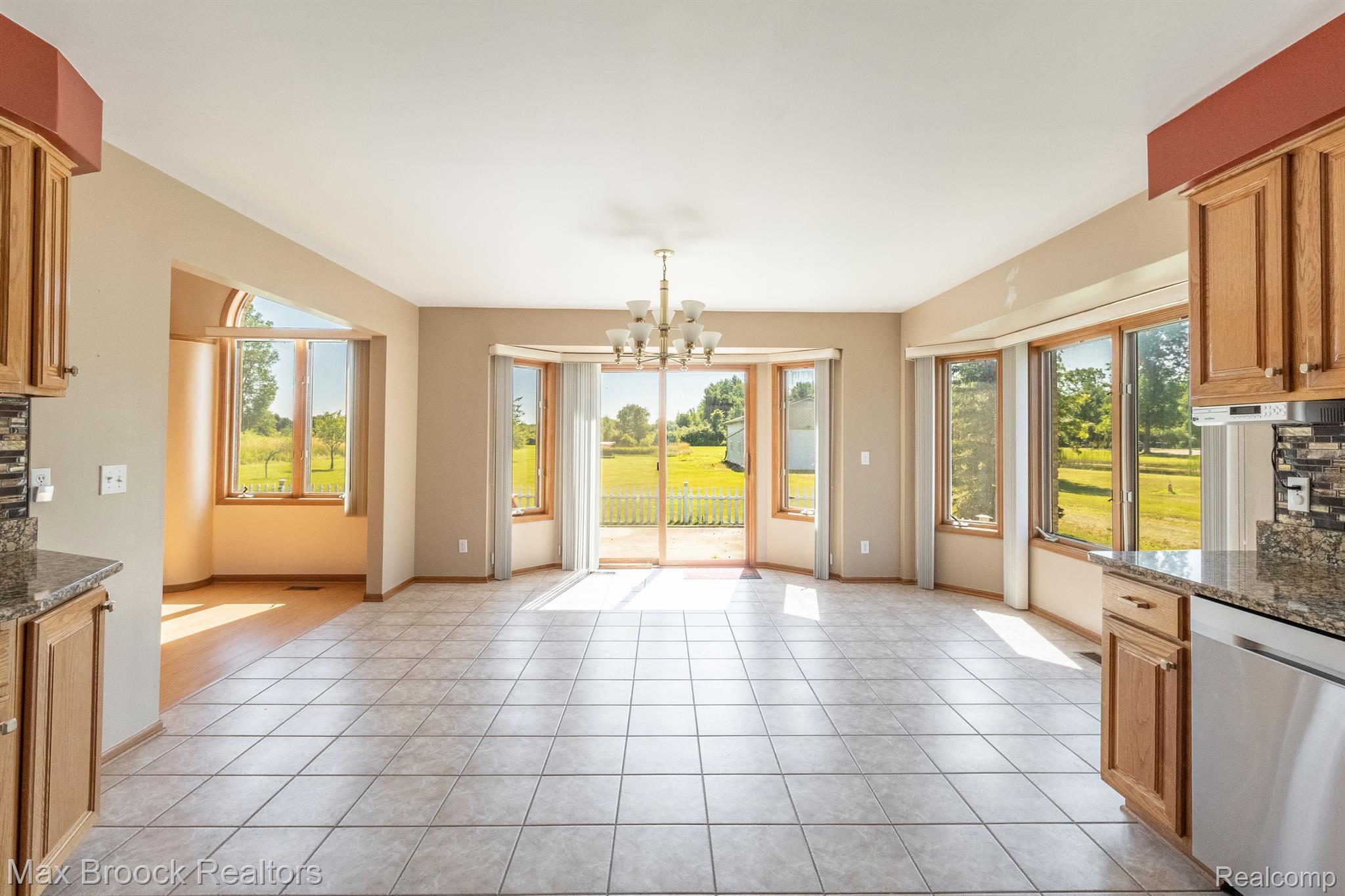 66280 Romeo Plank Road Ray, MI 48096 - Photo 13 of 72 Gallery Image 13