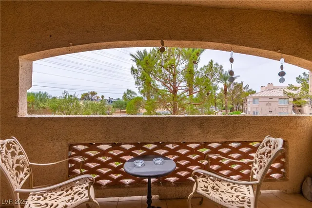 $1,595 | 7400 West Flamingo Road, Unit 2006, Las Vegas, NV 89147