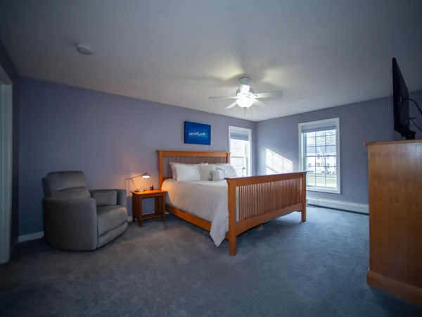 $879,900 | 28 Fieldstone Drive, Dover, NH 03820