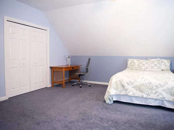 $879,900 | 28 Fieldstone Drive, Dover, NH 03820