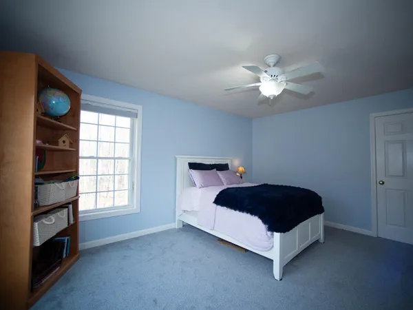 $879,900 | 28 Fieldstone Drive, Dover, NH 03820