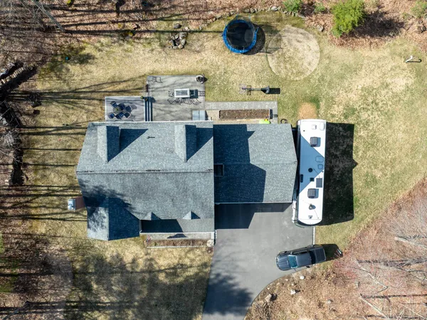 $879,900 | 28 Fieldstone Drive, Dover, NH 03820
