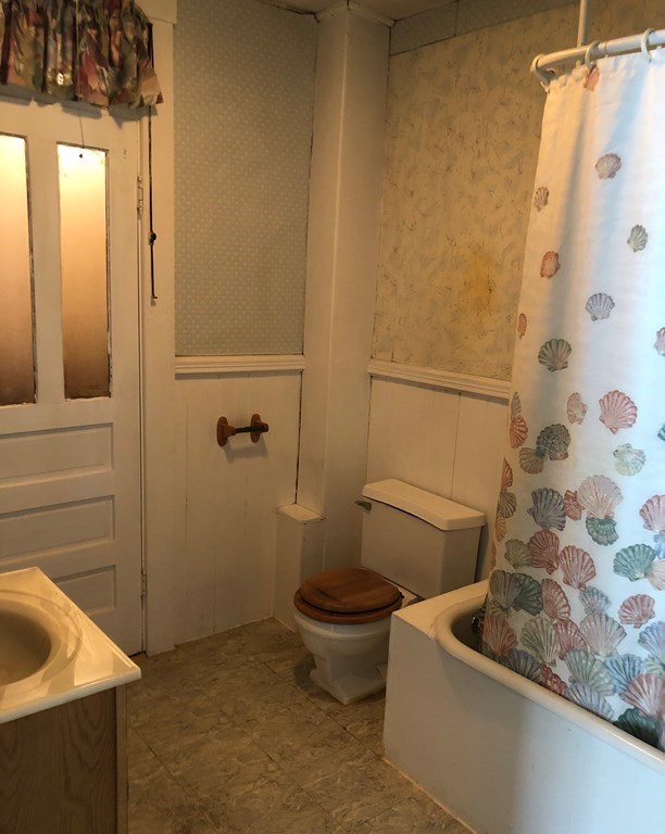 82 Haskell Avenue Clinton, MA 01510 - Photo 28 of 37 Gallery Image 28
