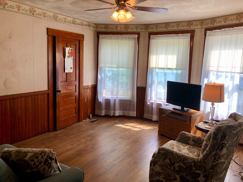 82 Haskell Avenue Clinton, MA 01510 - Photo 6 of 37 Gallery Image 6