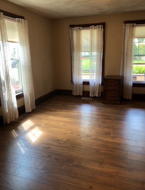 82 Haskell Avenue Clinton, MA 01510 - Photo 7 of 37 Gallery Image 7