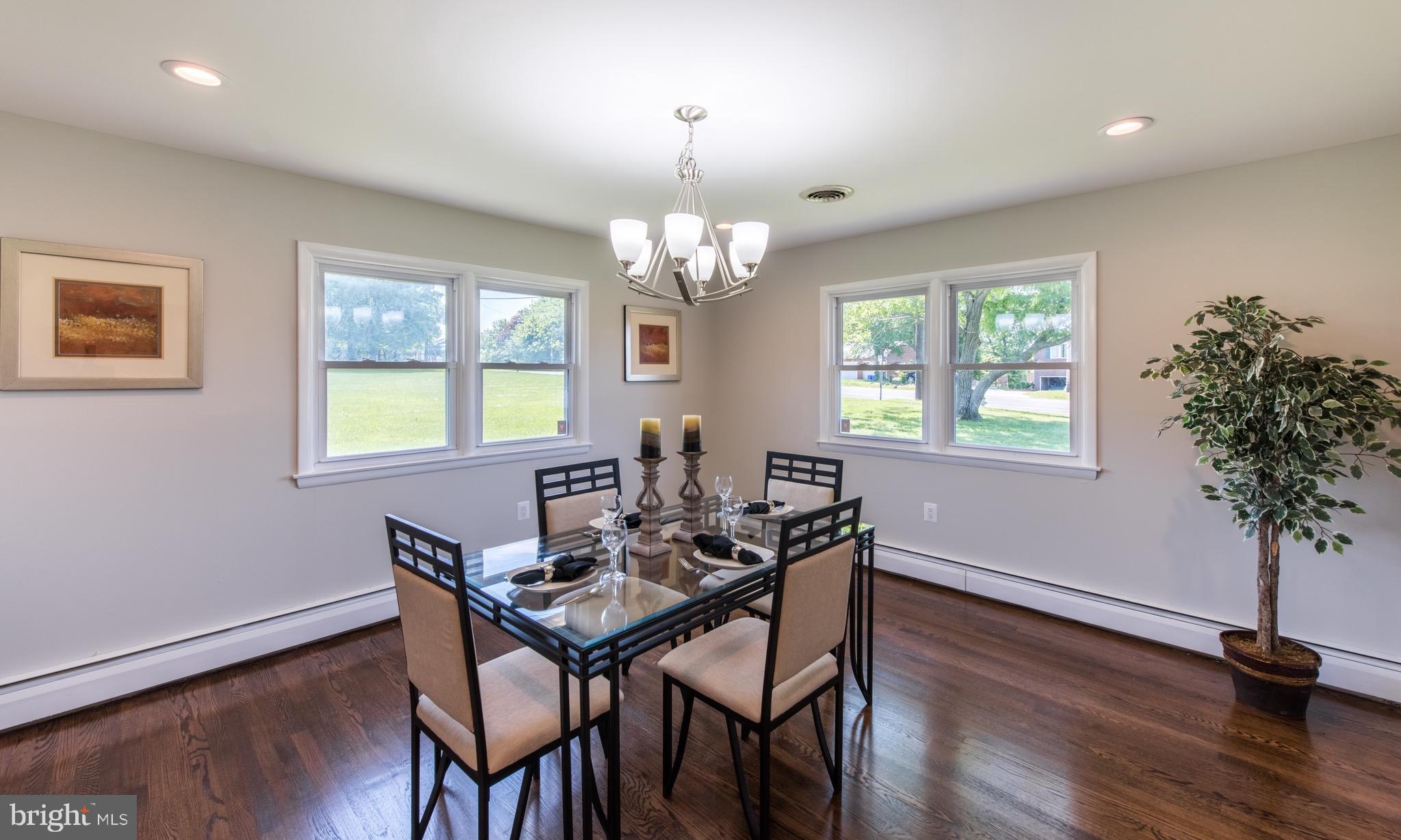2724 Old Briggs Chaney Road Silver Spring, MD 20905 - Photo 8 of 30 Dining Room