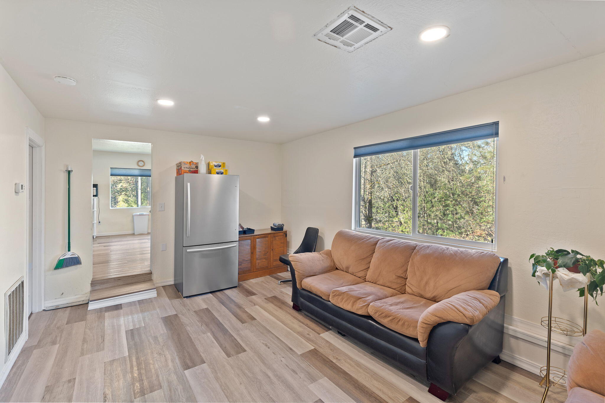 5001 Azalea Drive Grants Pass, OR 97526 - Photo 11 of 41 29-web-or-mls-5001-azalea-dr