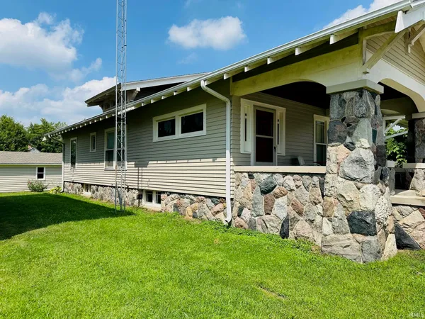 $189,000 | 212 East Main Street, Kewanna, IN 46939