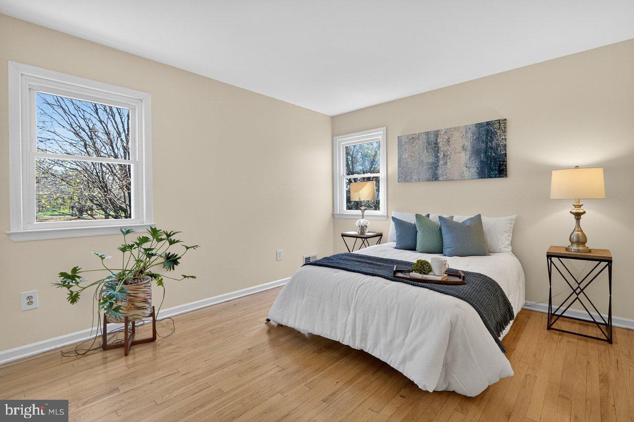 101 Mill Pond Road Belle Mead, NJ 08502 - Photo 18 of 29 Bedroom #2 with Hardwood Floors