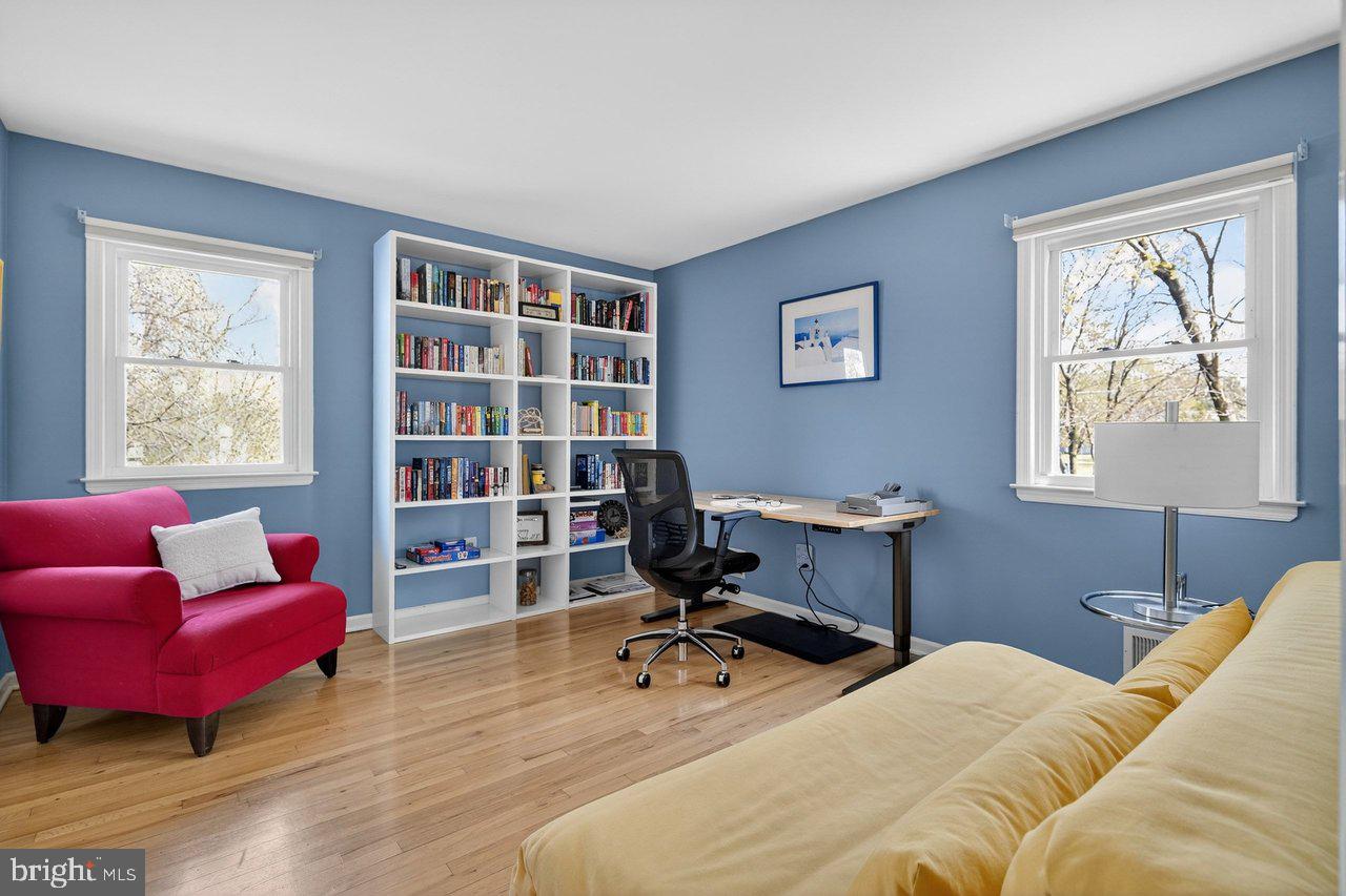 101 Mill Pond Road Belle Mead, NJ 08502 - Photo 19 of 29 Bedroom #3 with Hardwood Floors