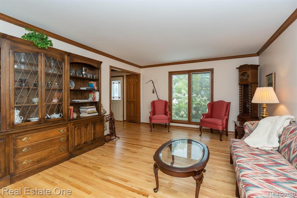 3449 Summit Ridge Drive Rochester Hills, MI 48306 - Photo 8 of 44
