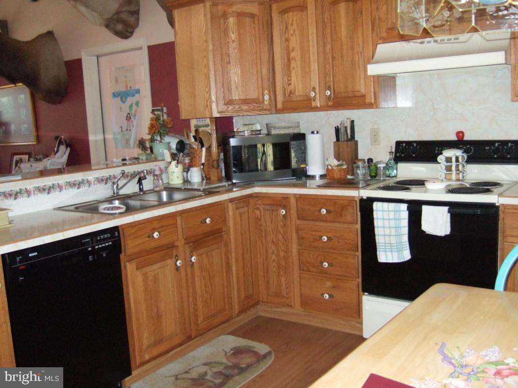 8089 Colebrook Road Palmyra, PA 17078 - Photo 12 of 16 Gallery Image 12