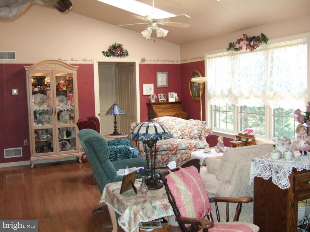 8089 Colebrook Road Palmyra, PA 17078 - Photo 13 of 16 Gallery Image 13
