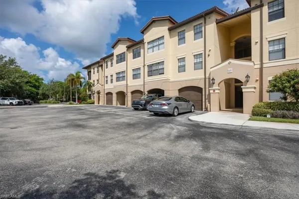 $309,000 | 12970 Positano Circle, Unit 301, Naples, FL 34105