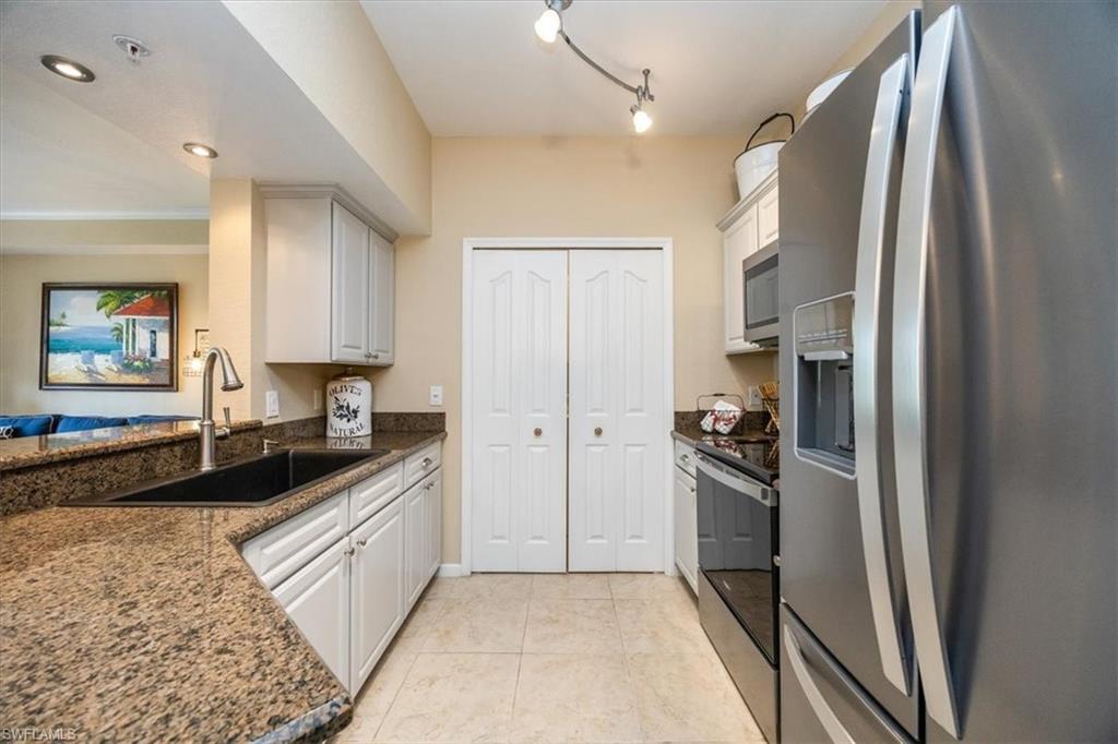 12970 Positano Circle, Unit 301 Naples, FL 34105 - Photo 9 of 43